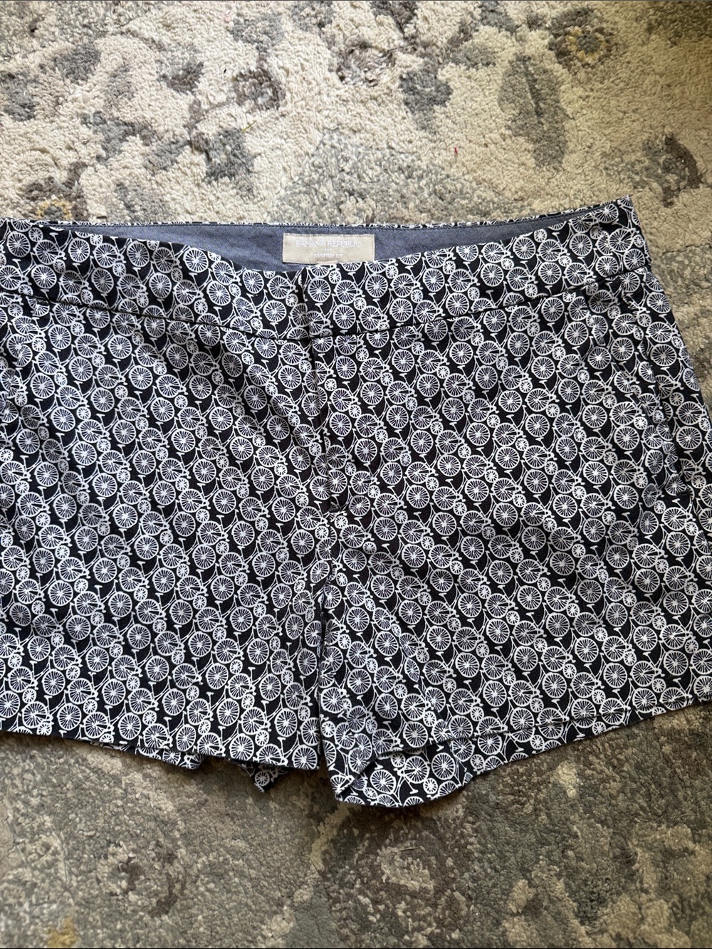 Banana Republic Black and White bicycle Printed Shorts